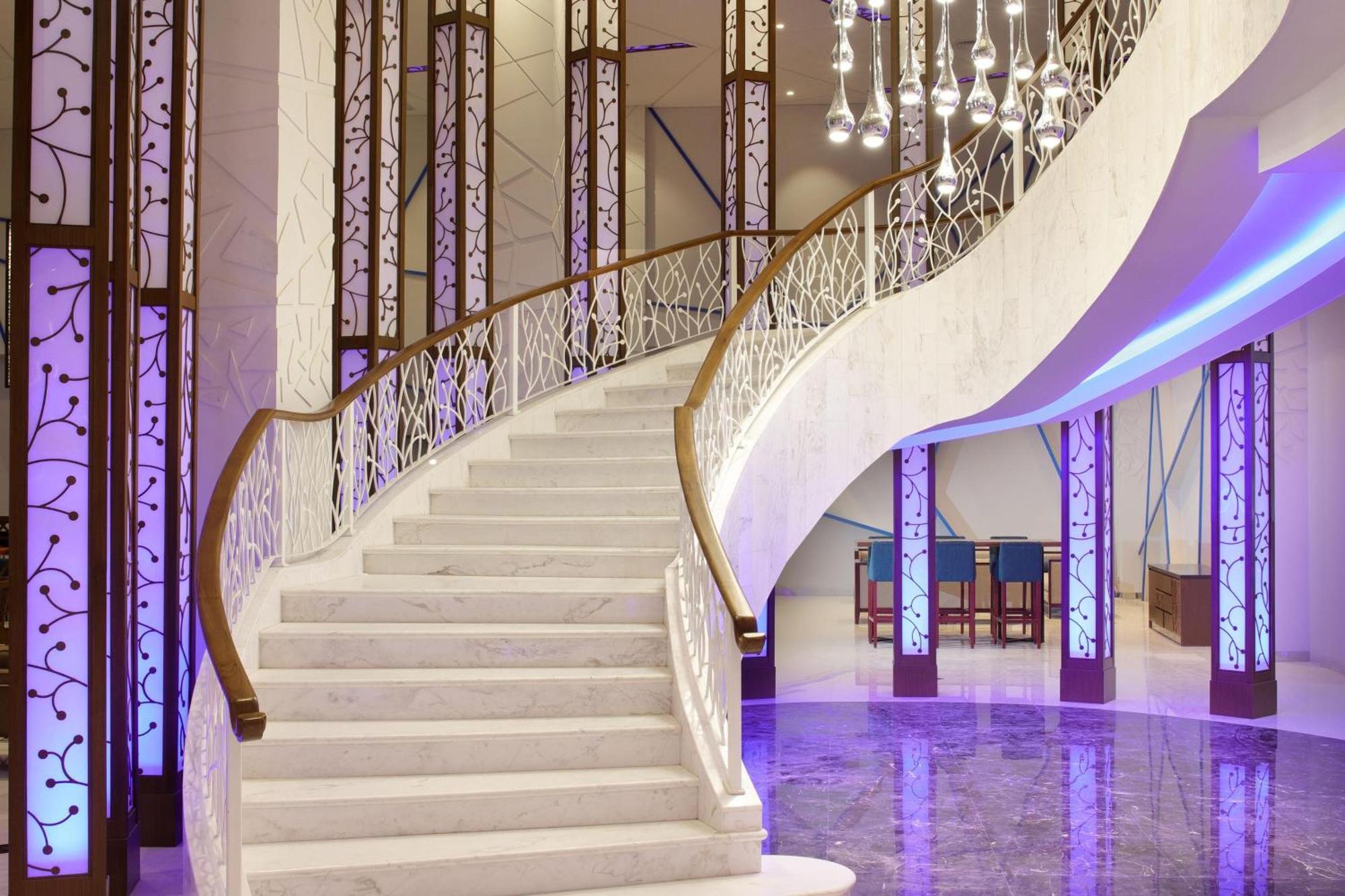 โฟร์ พอยต์ บาย เชอราตัน มานาโด Hotel ภายนอก รูปภาพ